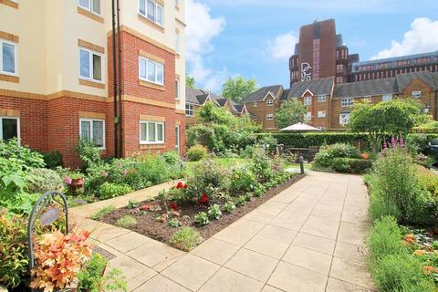 1 bedroom flat for sale, Woking