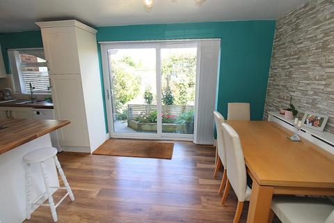 22 Ashley Green, East Hanningfield, Chelmsford, CM3 8AY
