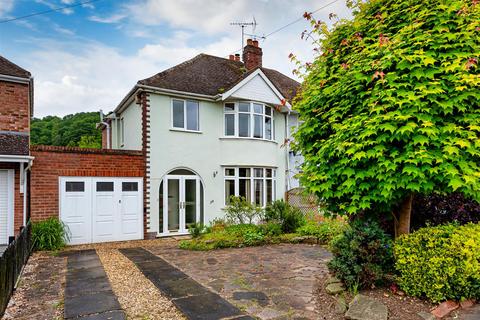 20 Bratch Lane, Wombourne, Wolverhampton, WV5 9AD