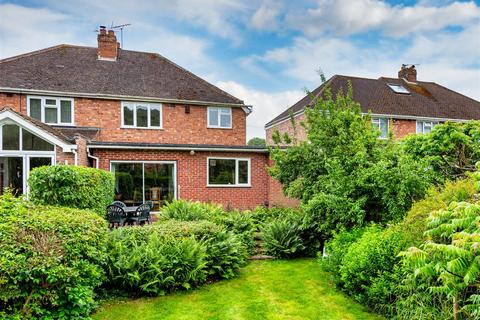 20 Bratch Lane, Wombourne, Wolverhampton, WV5 9AD