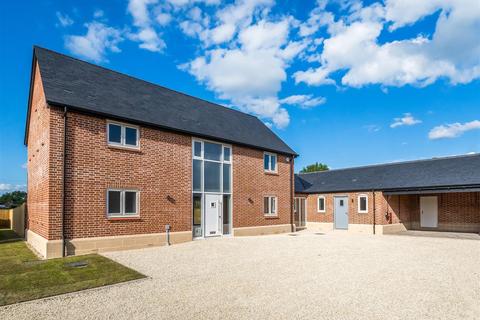 4 bedroom detached house for sale, Aubreys Yard, Poulshot Road, Poulshot