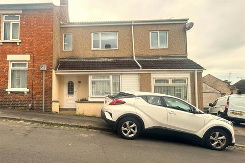2 bedroom terraced house for sale, Dover Street, Swindon