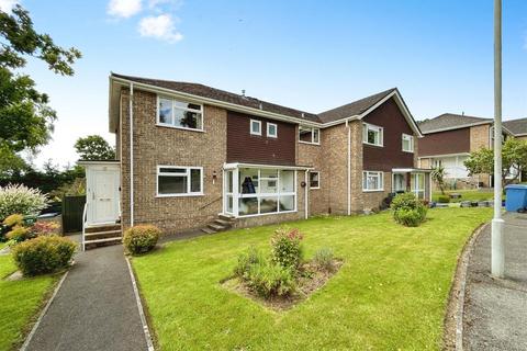 2 bedroom apartment to rent, Birkdale Court, Broadstone