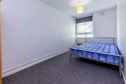 3 bedroom flat to rent, NW1