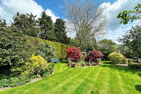 46 Appleton Road, Hale, Altrincham, WA15 9LP