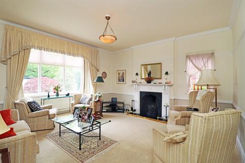 46 Appleton Road, Hale, Altrincham, WA15 9LP