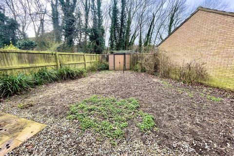 18 Lapwing Close, Covingham, Swindon, SN3 5EB