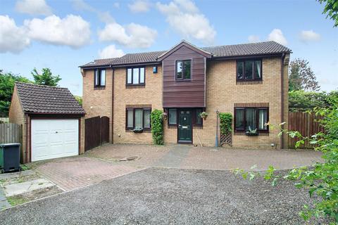 4 bedroom house for sale, Boundary Close, Upper Stratton, Swindon