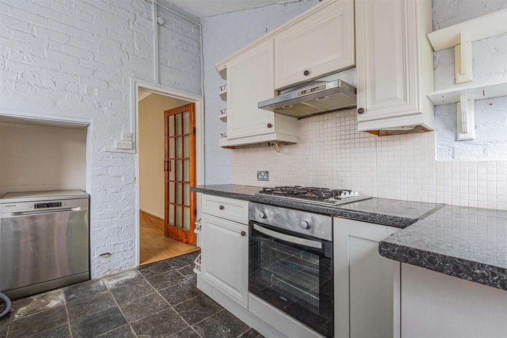 Heathfield Road 10-9.jpg