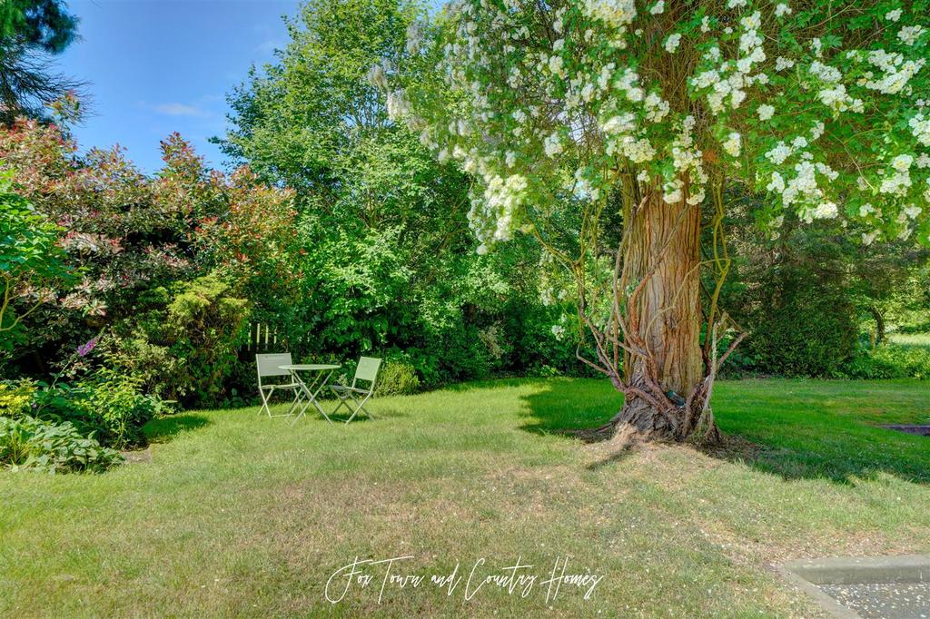 5 ST Josephs Court (