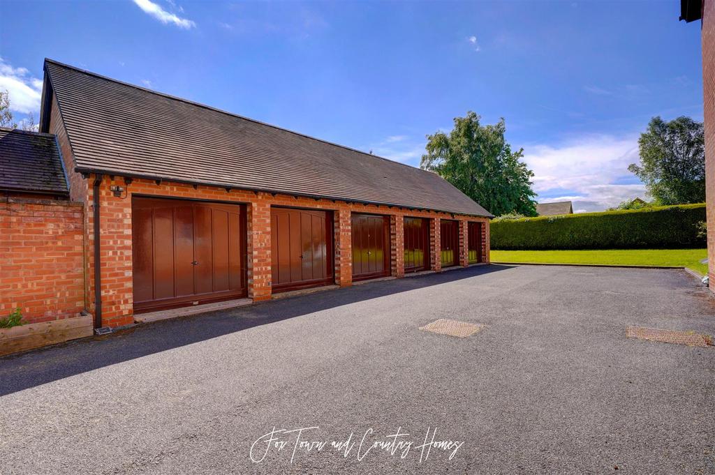 5 ST Josephs Court (