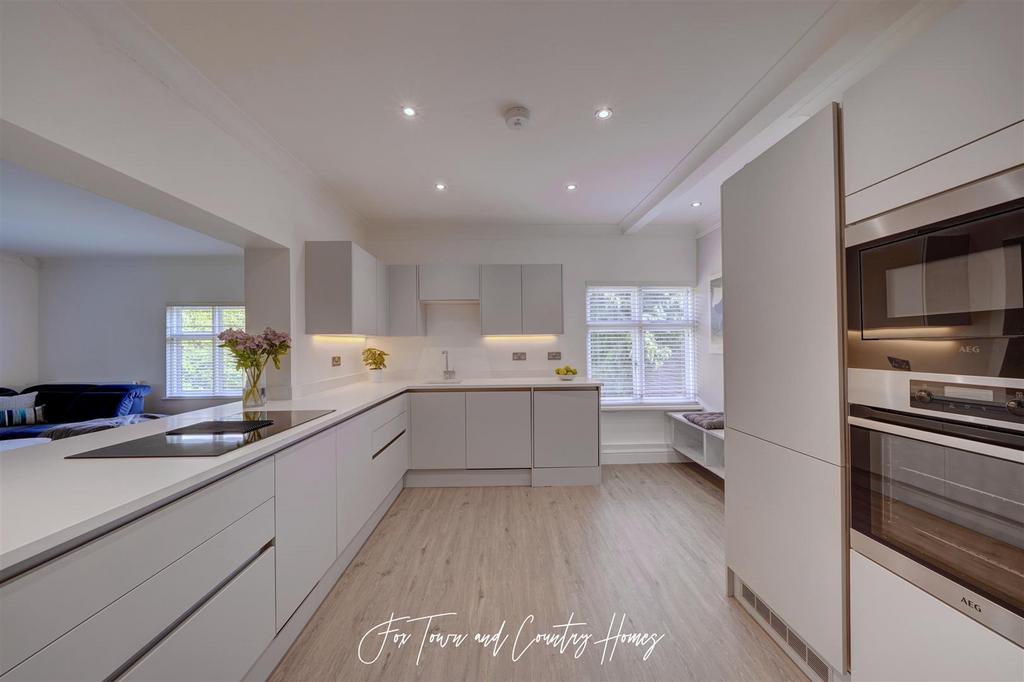 5 ST Josephs Court (