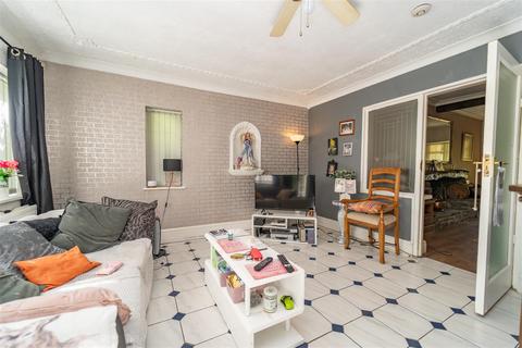 14 Cunningham Drive, Manchester, M22 5LT