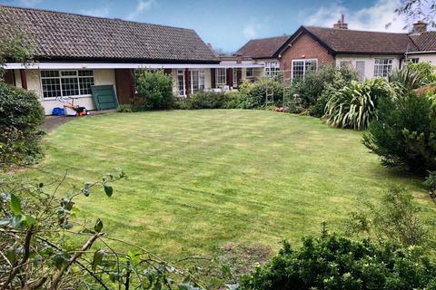 4 bedroom detached bungalow for sale, Rolston Road, Hornsea