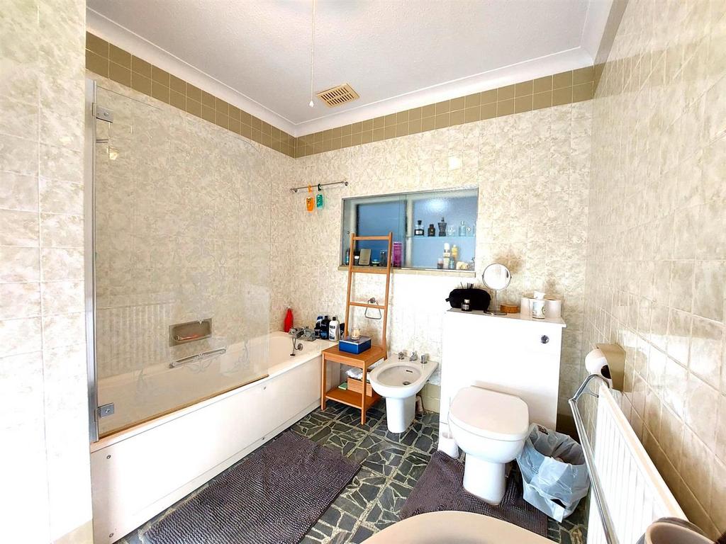 Bathroom 2