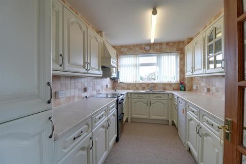 2 bedroom apartment for sale, Mere Court, Sandbach Road North, Alsager