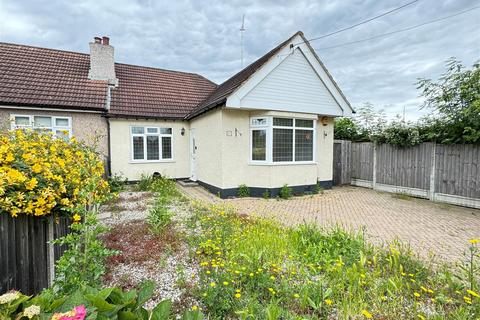 2 bedroom semi-detached bungalow for sale, Highfield Crescent, Rayleigh