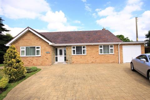 3 bedroom detached bungalow to rent, Blue Stone Lane, Mawdesley L40