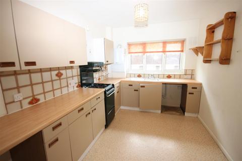 2 bedroom flat for sale, St. Marks Avenue, Salisbury