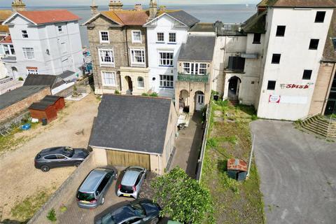 6 bedroom house for sale, Esplanade, Lowestoft