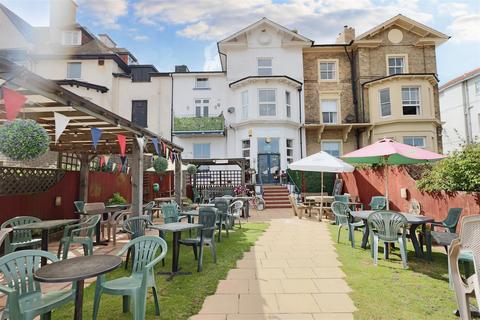 6 bedroom house for sale, Esplanade, Lowestoft