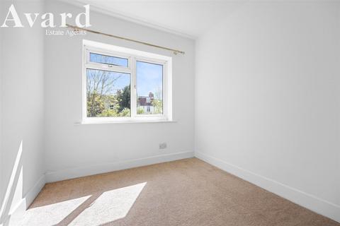 2 bedroom end of terrace house to rent, Ladysmith Road, Brighton BN2