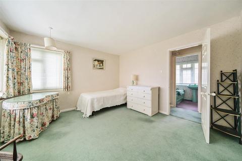 Lynton High Lane, Haslemere, GU27 1AZ