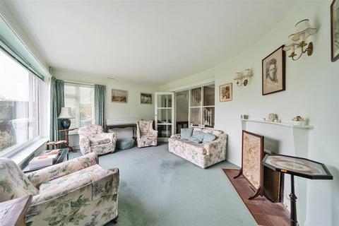 Lynton High Lane, Haslemere, GU27 1AZ