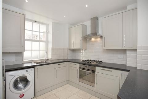 3 bedroom flat for sale, Edric House, Page Street, Westminster, London SW1P