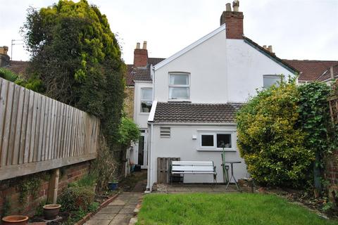3 bedroom terraced house to rent, Grove Park Road, Bristol