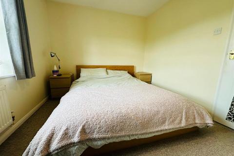 2 bedroom house for sale, Dove Close, Cullompton EX15