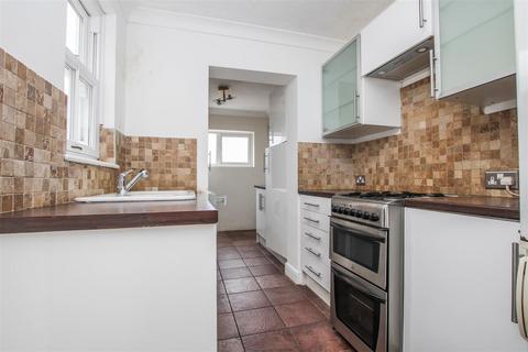 2 bedroom terraced house for sale, North Road Avenue, Brentwood