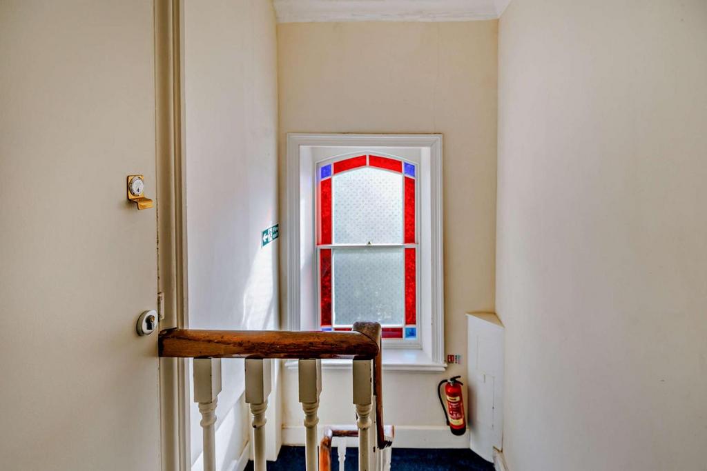 8525026-interior11-800.jpg