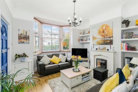 2 bedroom apartment for sale, Wellesley Road, Wanstead