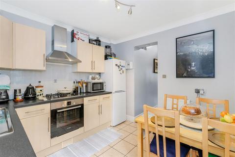 14 Wellesley Road, London, E11 2HF