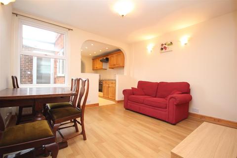 4 bedroom house to rent, New Cross Road, Guildford
