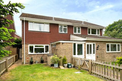 3 bedroom house to rent, Thirlmere Walk, Camberley GU15