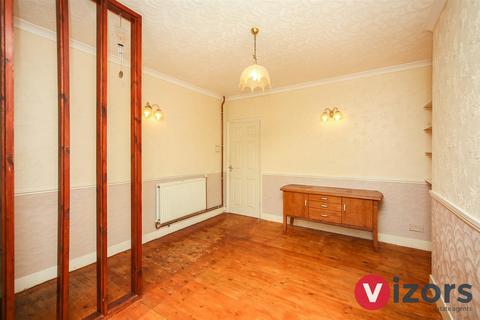 3 bedroom terraced house for sale, Easemore Road, Redditch