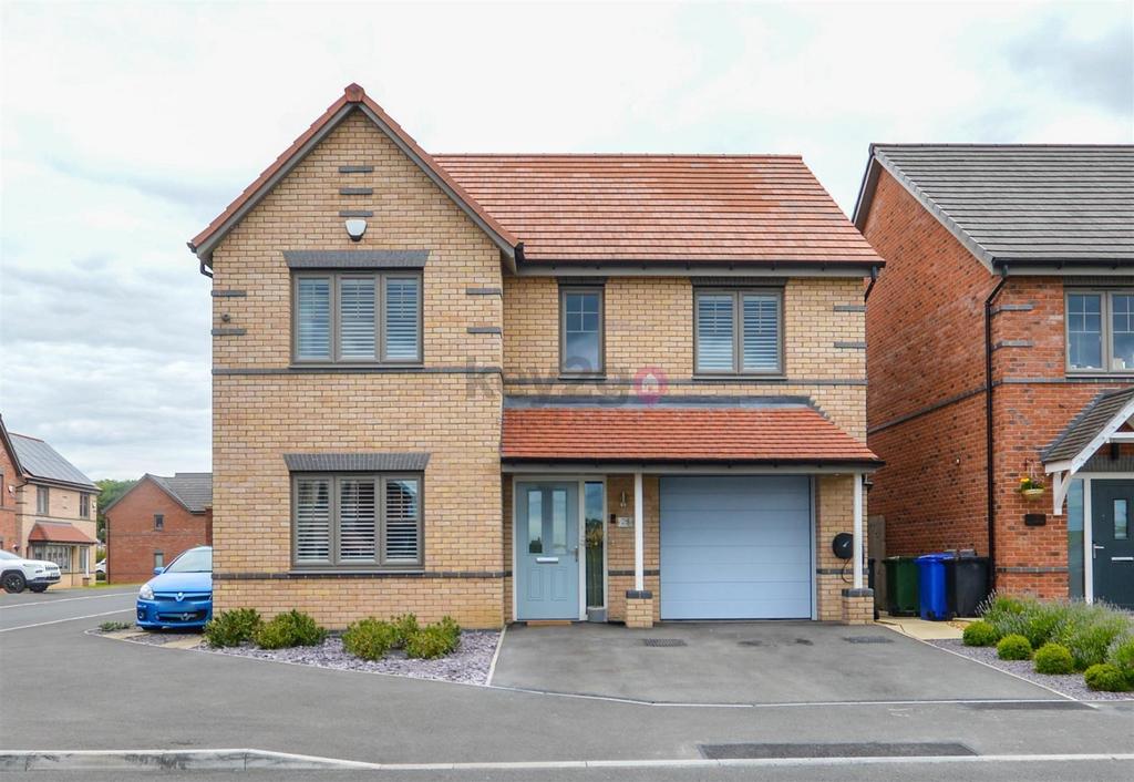 Cranleigh Road, Mastin Moor... 4 bed detached house for sale £385,000