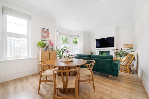 2 bedroom flat for sale, Endymion Road, SW2