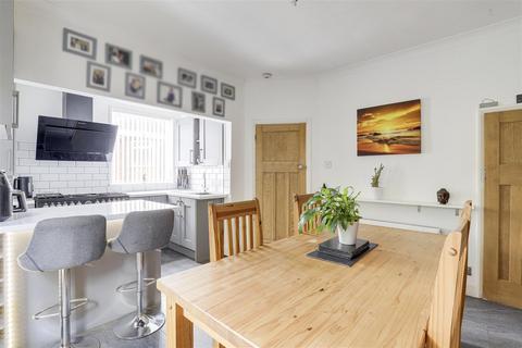 11 Adel Drive, Gedling, Nottingham, NG4 3NL