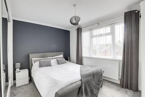 11 Adel Drive, Gedling, Nottingham, NG4 3NL