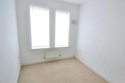 2 bedroom flat to rent, Burgh House, Skellow DN6