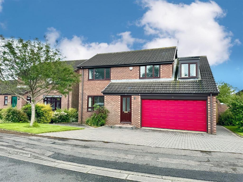 The Vale, StocktonOnTees 4 bed detached house to rent £1,100 pcm (£