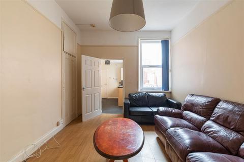 2 bedroom flat to rent, Addycombe Terrace, Heaton, Newcastle Upon Tyne