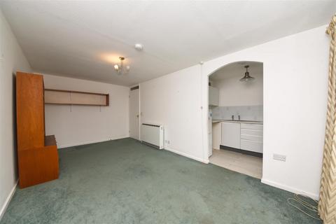 1 bedroom apartment for sale, Stokes Court, East Finchley, N2