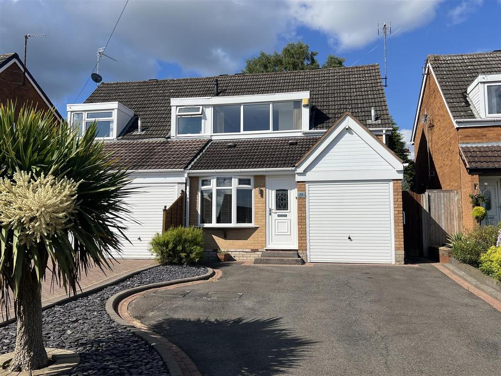 Kenswick Drive, Halesowen 3 bed semidetached house for sale £300,000
