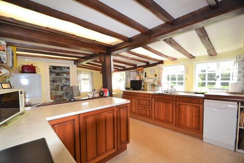 4 bedroom detached house for sale, Garden Road, Buntingford, SG9 9HQ