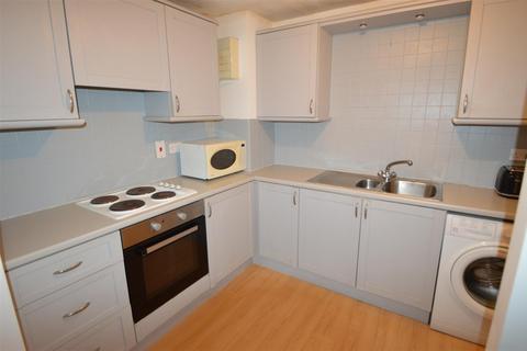 2 bedroom house to rent, Bombay Street, Manchester M1
