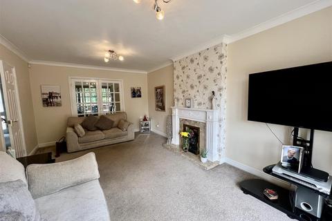 4 bedroom detached house for sale, The Woodlands, Cradley Heath